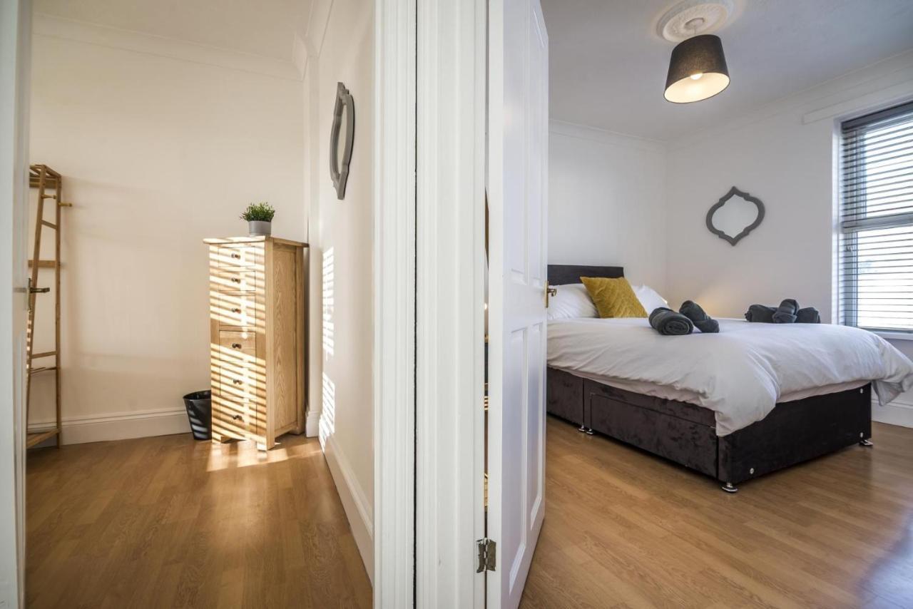 Ivydene - 3 Bedroom Holiday Home - Тенби Экстерьер фото